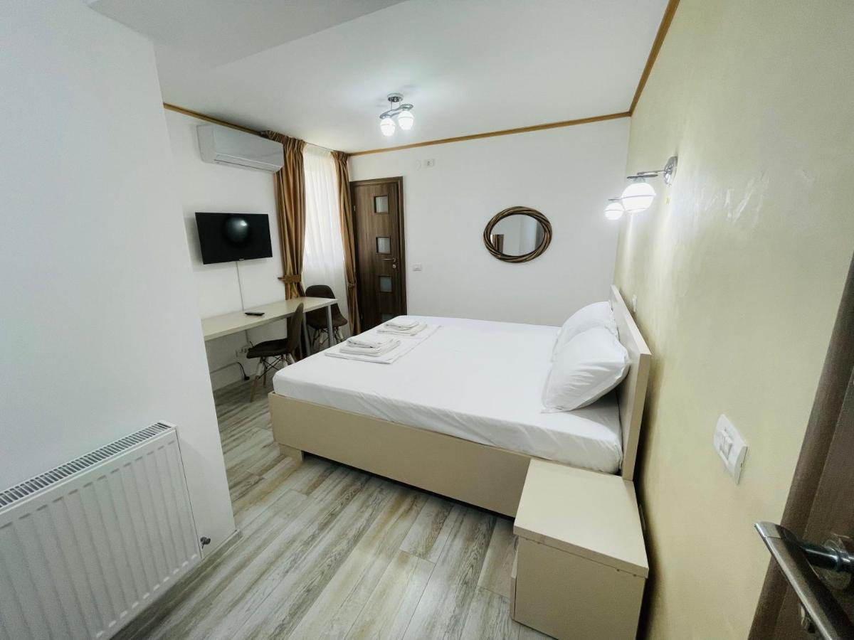 Hotel Marina Srl Βουκουρέστι Εξωτερικό φωτογραφία