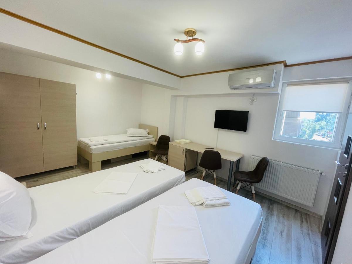 Hotel Marina Srl Βουκουρέστι Εξωτερικό φωτογραφία