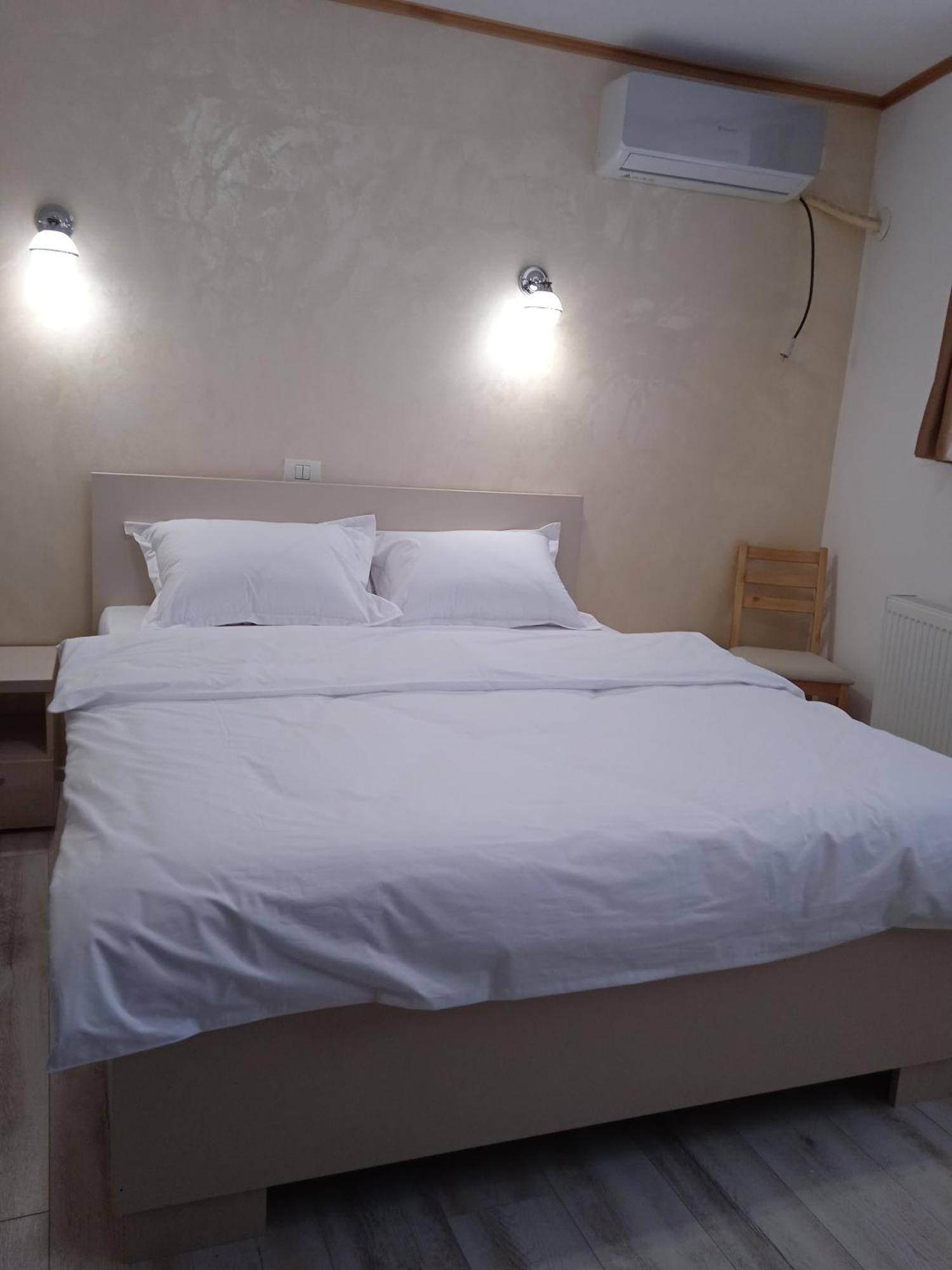 Hotel Marina Srl Βουκουρέστι Εξωτερικό φωτογραφία