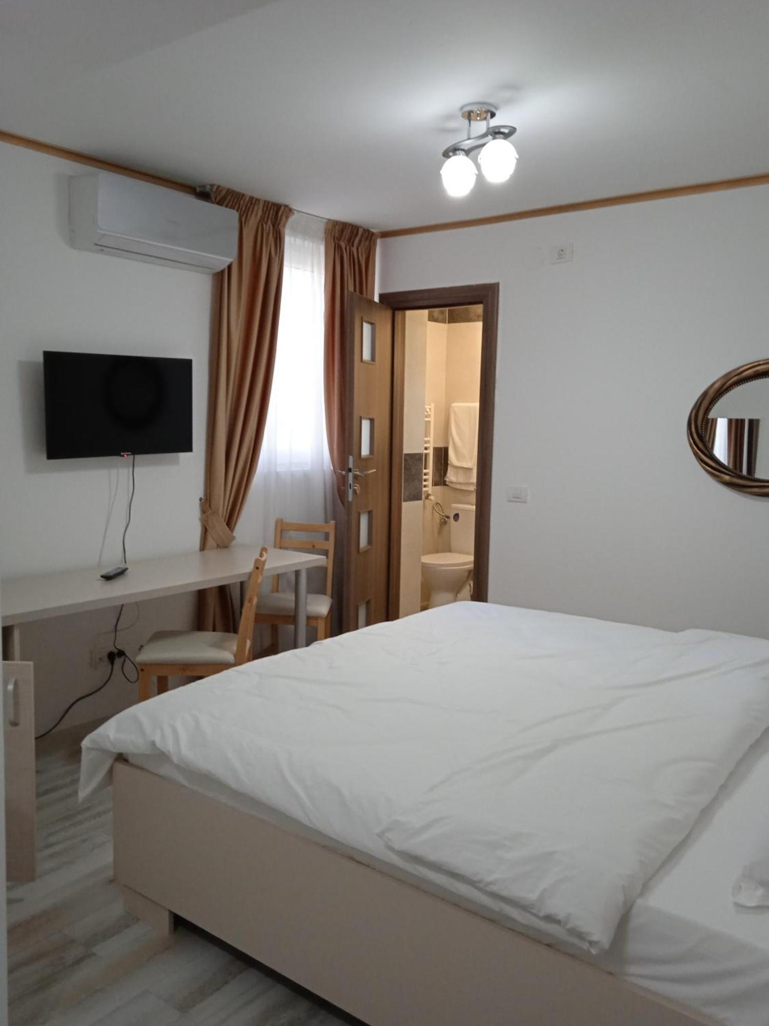 Hotel Marina Srl Βουκουρέστι Εξωτερικό φωτογραφία